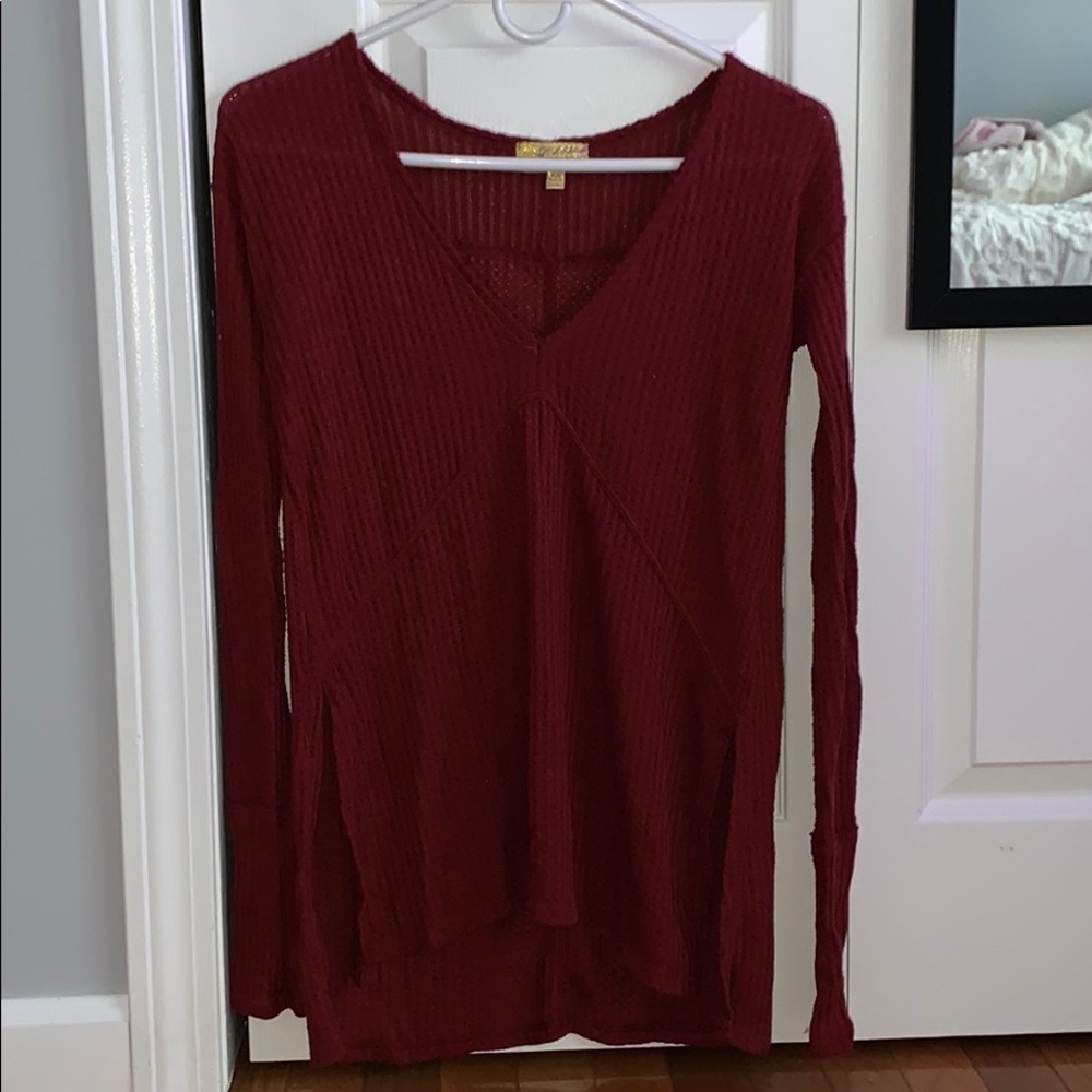 maroon sweater!